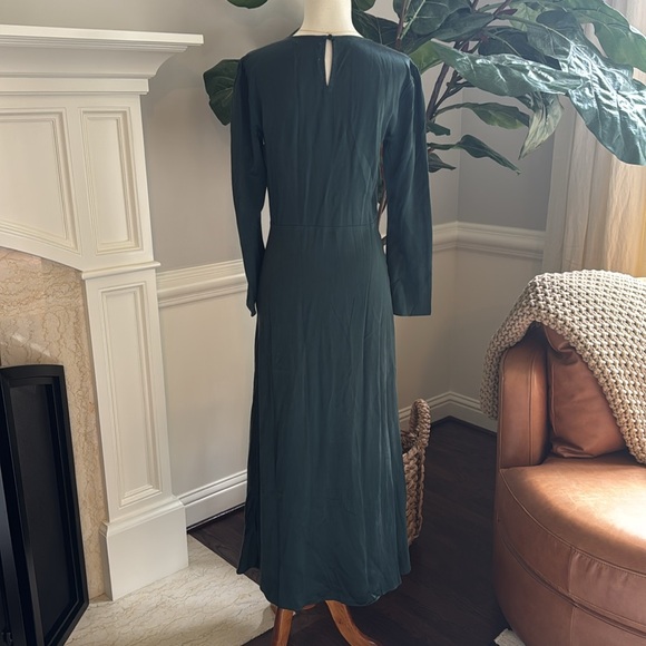 Doen Melinda Heirloom Silk Long Sleeve Dress in Alpine Green - Picture 4 of 6